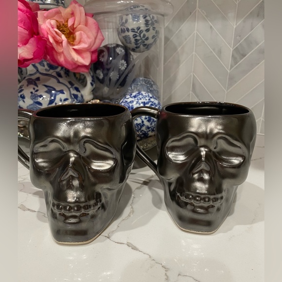 Set of 2 West Elm Skull Mugs Metallic Black Ceramic 19oz Large